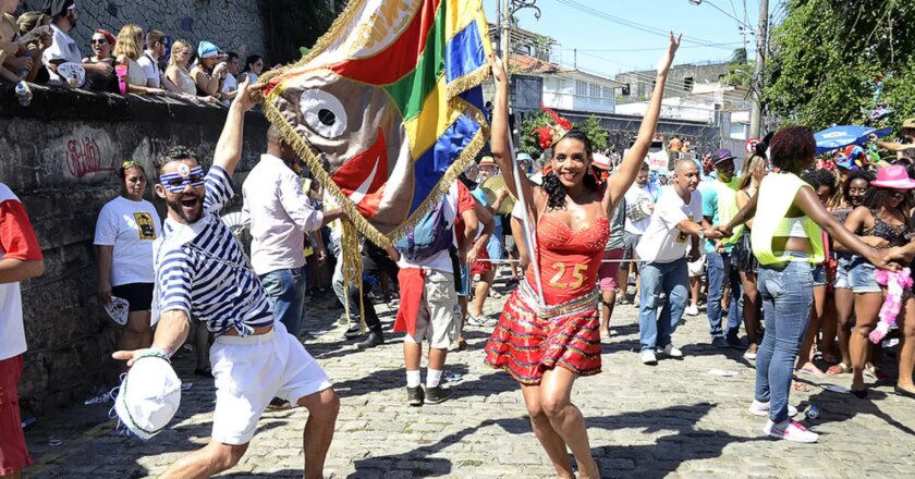 Renascimento é tema do bloco Carmelitas que se apresenta hoje no Rio