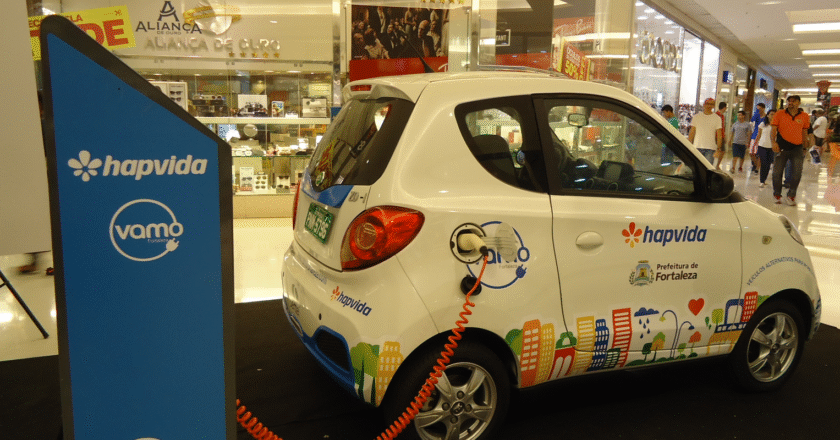 Destino errado de bateria de carro elétrico põe em risco meio ambiente