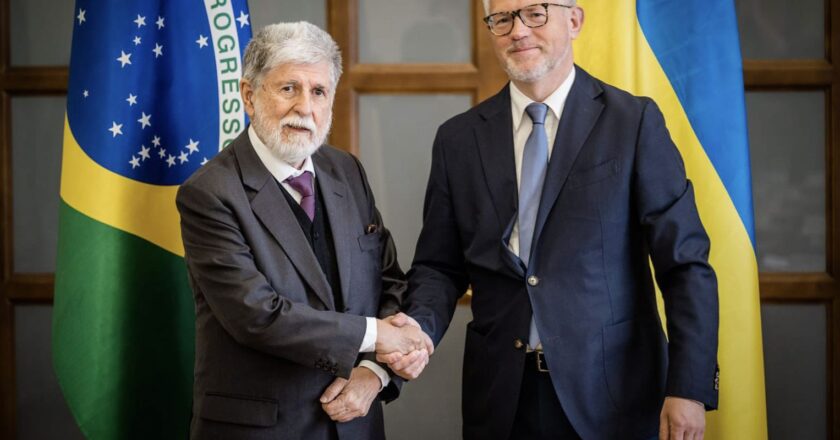 Brasil puede ayudar a parar agresión rusa, dice viceministro ucraniano