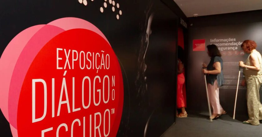 Mostra Diálogo no Escuro usa empatia para integrar cegos na sociedade