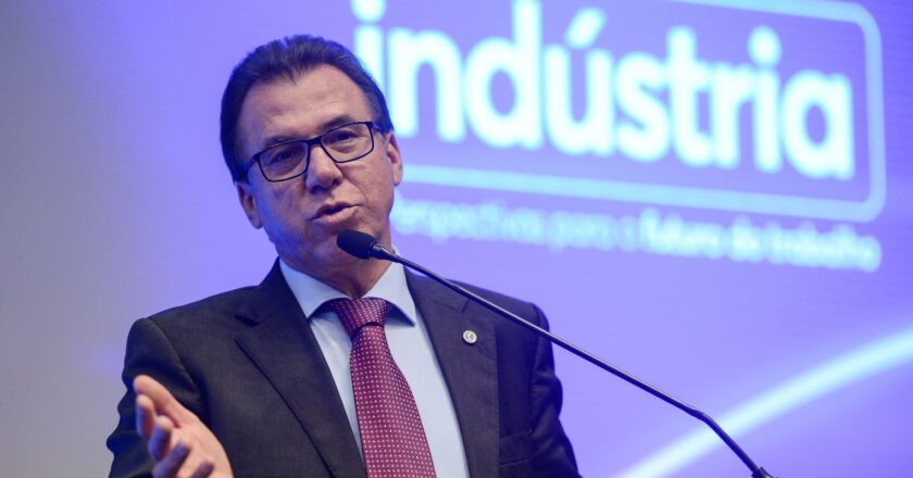 Marinho projeta mais de 2 milhões de empregos formais em 2023