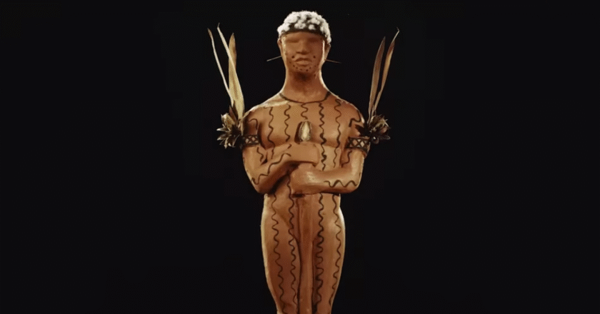 Oscars 2023: Líder yanomami ofrece estatuilla alternativa a nominados