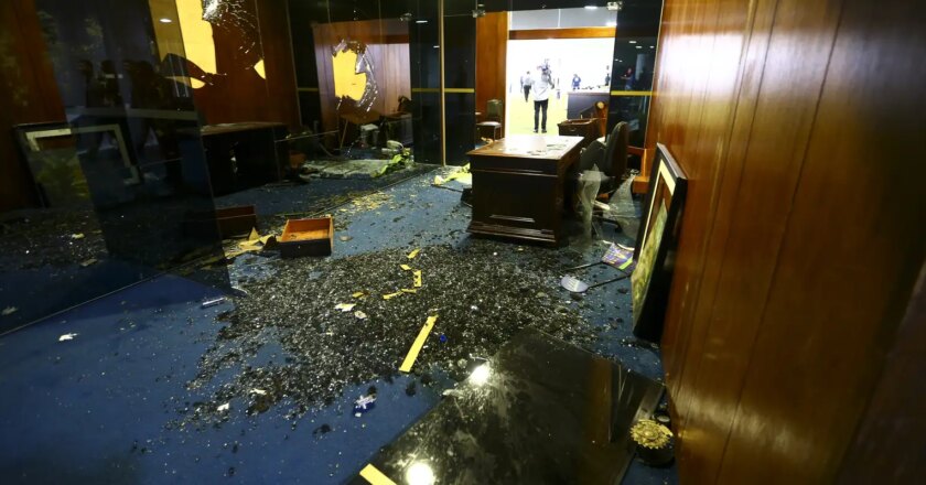 PGR pede inquérito para identificar mentores de atos antidemocráticos