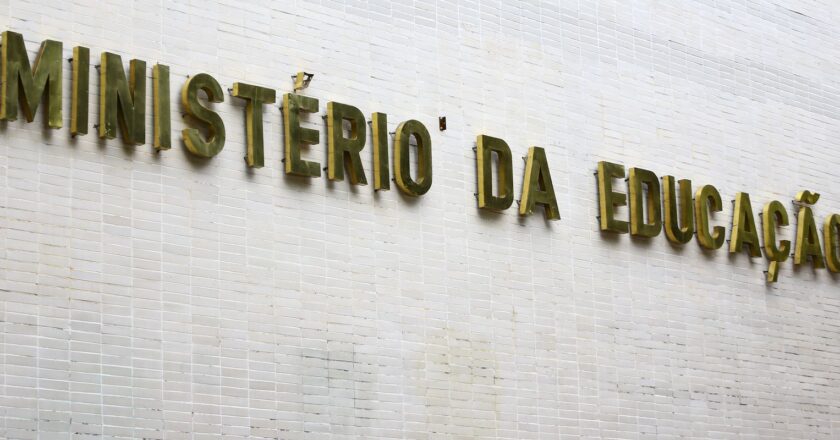 Programa de igualdade na educação é retomado pelo governo