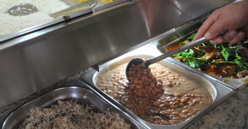 Subirán los recursos asignados a la alimentación escolar en Brasil