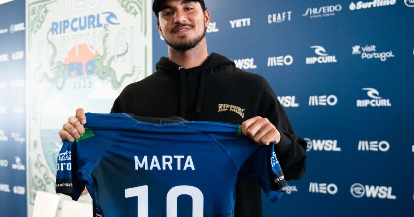 Circuito Mundial de Surfe chega aos Supertubos de Portugal