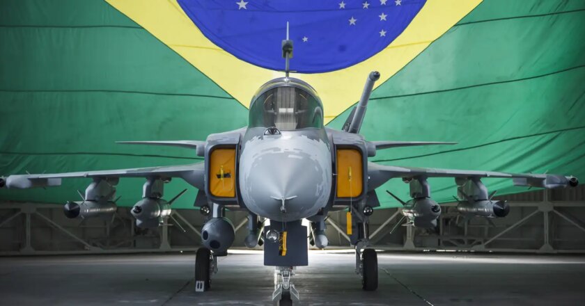 Cazas Gripen suecos se incorporan a la Fuerza Aérea Brasileña