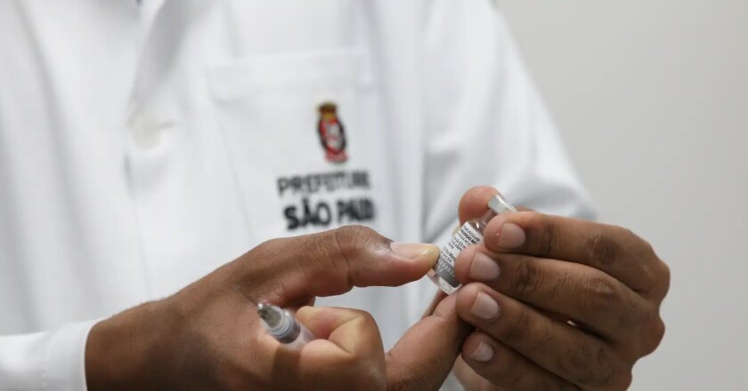 Pesquisa revela que covid-19 pode permanecer por longo tempo