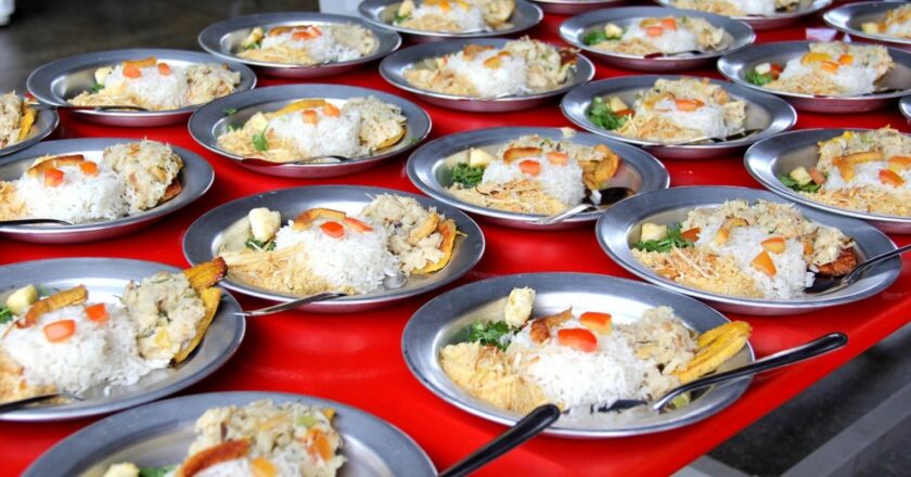 Ministérios assinam acordo de combate à má nutrição nas escolas