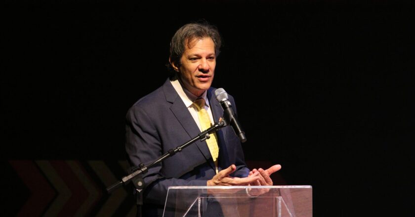 Haddad: aumento da produtividade requer mudança no sistema tributário