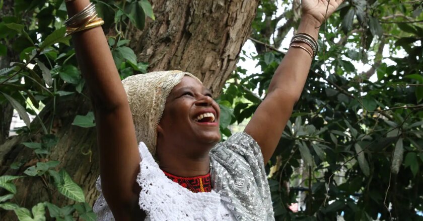 Carnaval paulista: Elis Trindade, rainha do maracatu