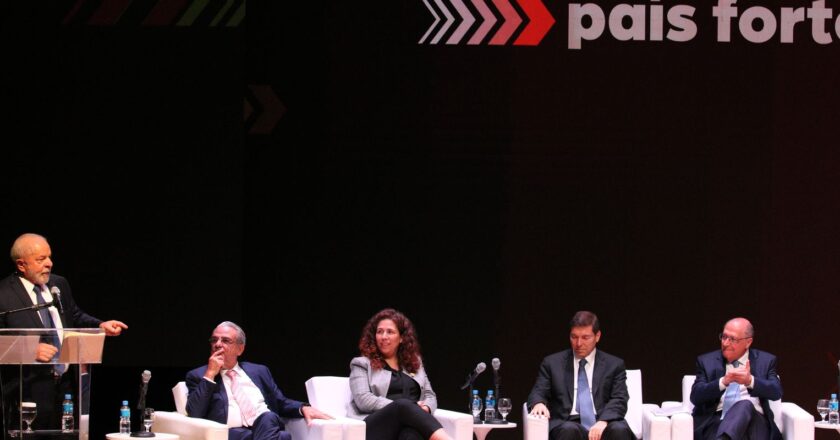 Lula reivindica ayudas a exportadores que vendan a Argentina