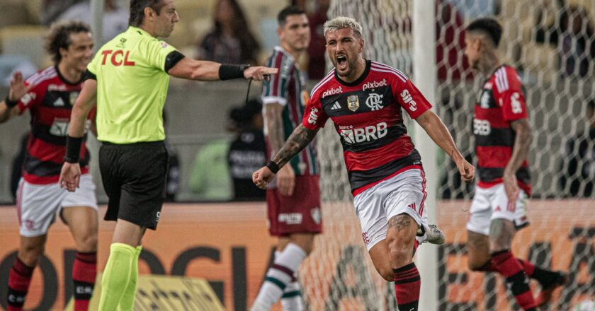 Flamengo bate Fluminense para seguir vivo na Copa do Brasil