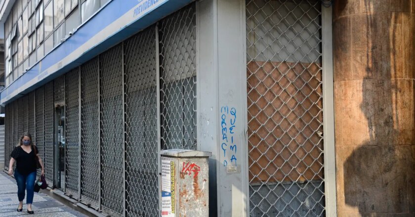 Agências do INSS estarão fechadas nesta sexta de jogo do Brasil