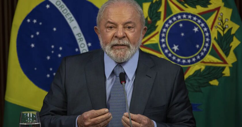 Retomada de programas e revisão de medidas marcam 100 dias de Lula