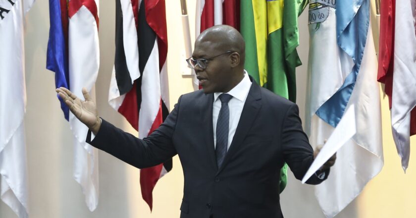 Combate ao discurso de ódio deve ser política de Estado, diz ministro