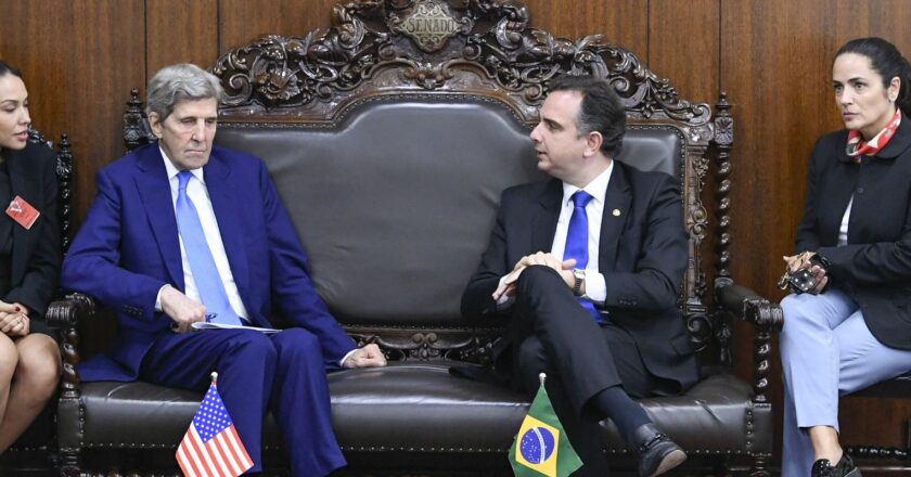 No Senado, Kerry discute pauta ambiental e parcerias com o Brasil