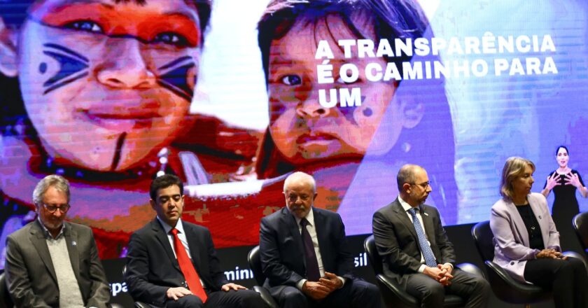 Governo muda regras de acesso a documentos com sigilo de 100 anos