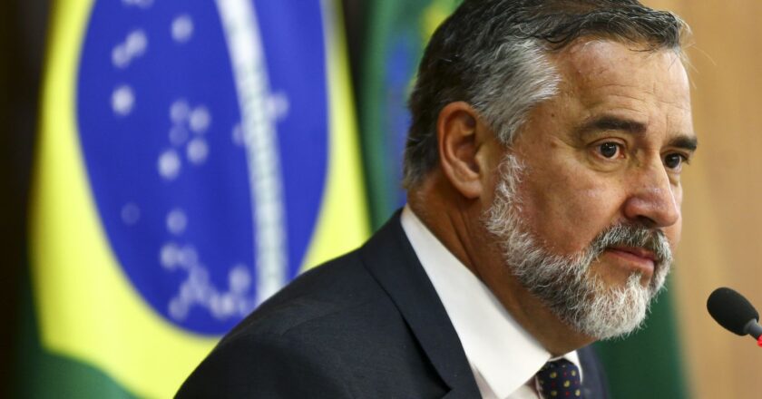 “Se Marco Civil foi suficiente, hoje não é mais”, diz Paulo Pimenta