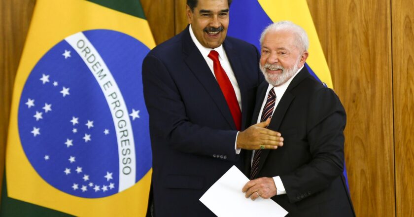 Al lado de Maduro, Lula defiende la unidad latinoamericana