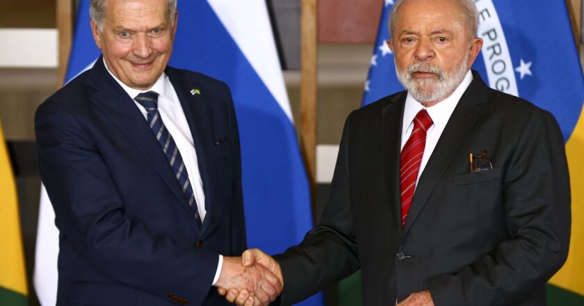 Lula: Brasil quer se manter neutro sobre guerra entre Rússia e Ucrânia