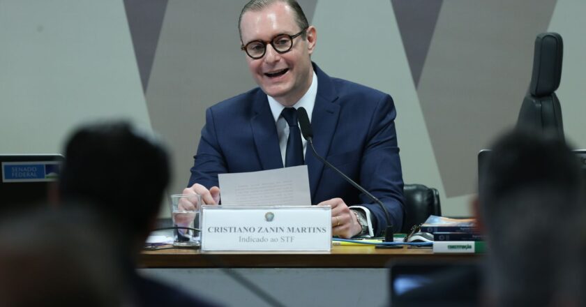 “Imparcialidade é fundamental”, diz Zanin em relação a Lula