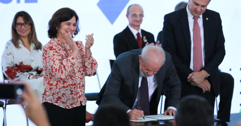 Mais Médicos dará incentivo de até R$ 120 mil para áreas vulneráveis