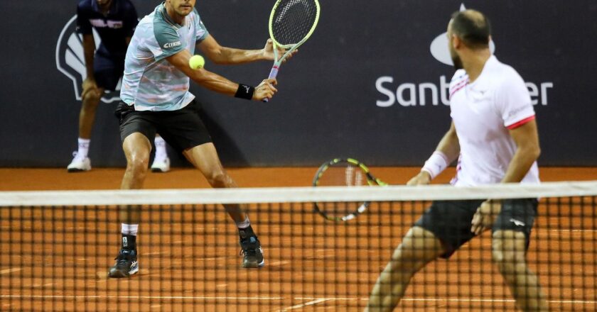 Marcelo Melo disputa esta noite vaga na final de duplas do Rio Open