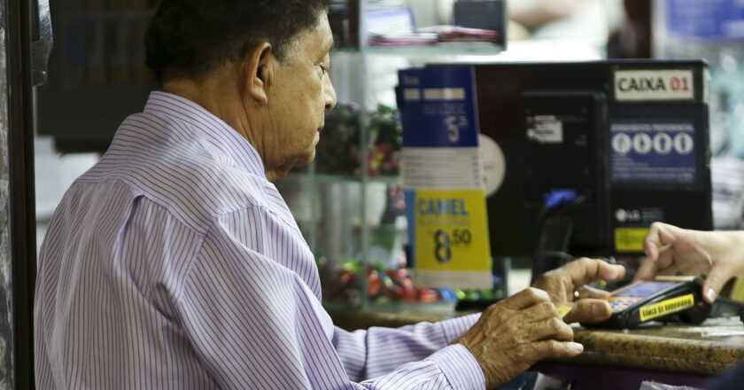 Teto do crédito consignado do INSS sobe para 1,97% ao mês