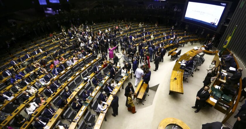 Bruno Pereira y Dom Phillips son homenajeados por Cámara de Diputados