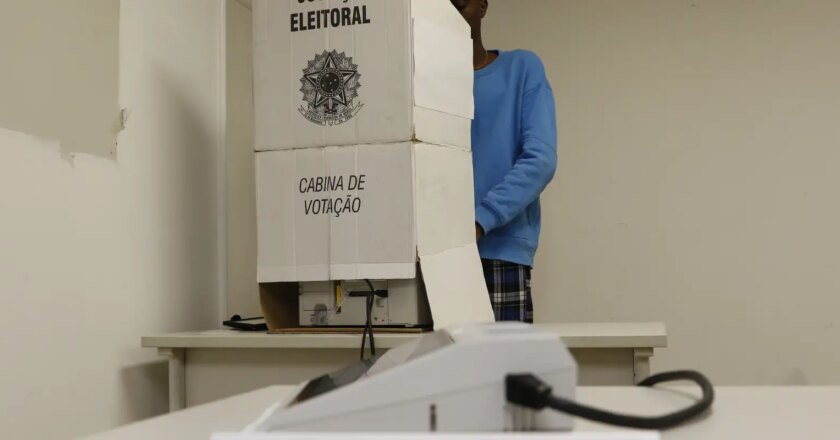 Termina hoje prazo para eleitor justificar ausência no primeiro turno
