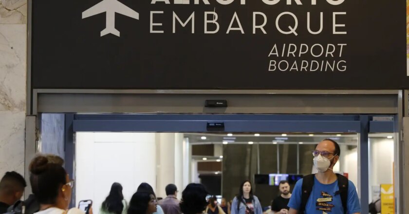 Paro de aeronautas en Brasil: otro día de retrasos y vuelos cancelados