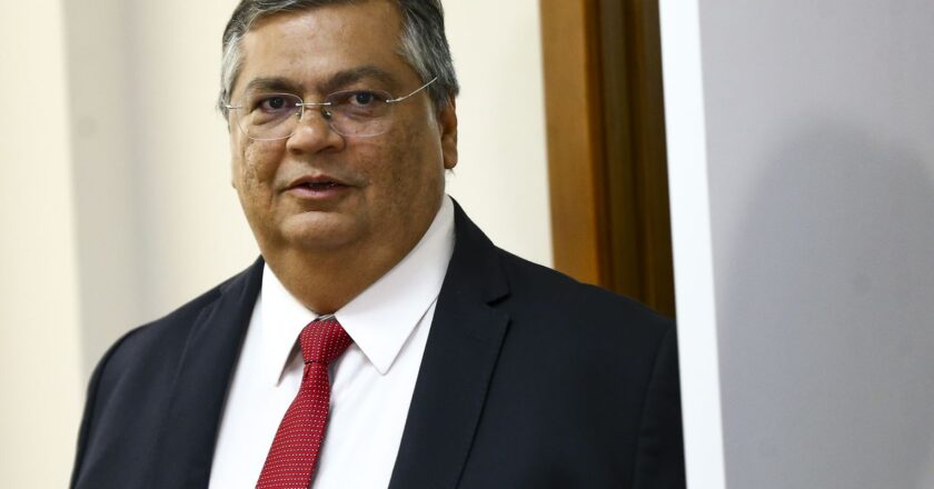 Mais de 300 pessoas foram presas na Operação Escola Segura