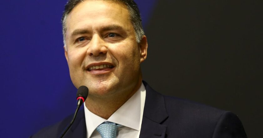 Renan Filho não crê em construção de trem-bala com recursos privados