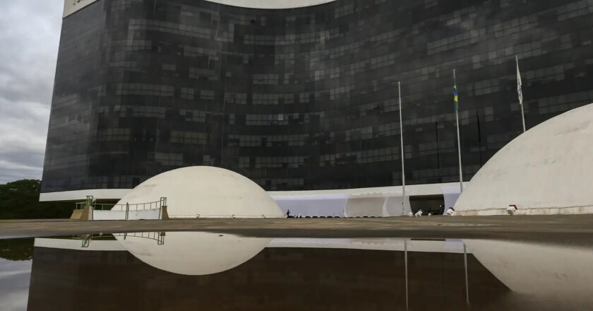 Bolsonaro deberá explicar proyecto de decreto de intervención militar