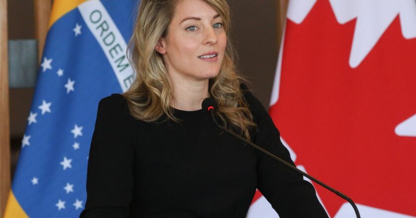 President Lula hosts Canadian Minister of Foreign Affairs Mélanie Joly