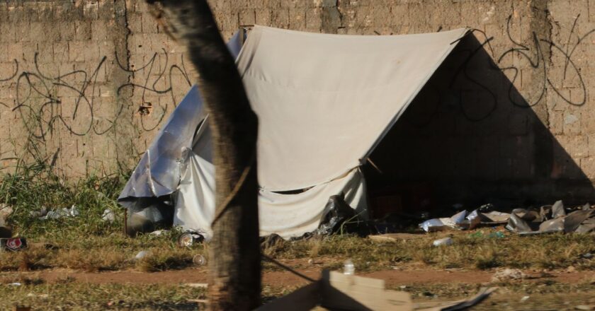 Ipea: população em situação de rua no Brasil supera 281 mil