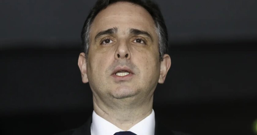 Diplomação destaca exercício da democracia, diz presidente do Senado