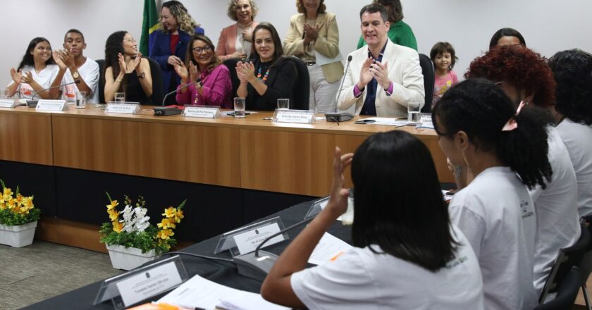 Janja defende participação social em eleição de conselhos tutelares