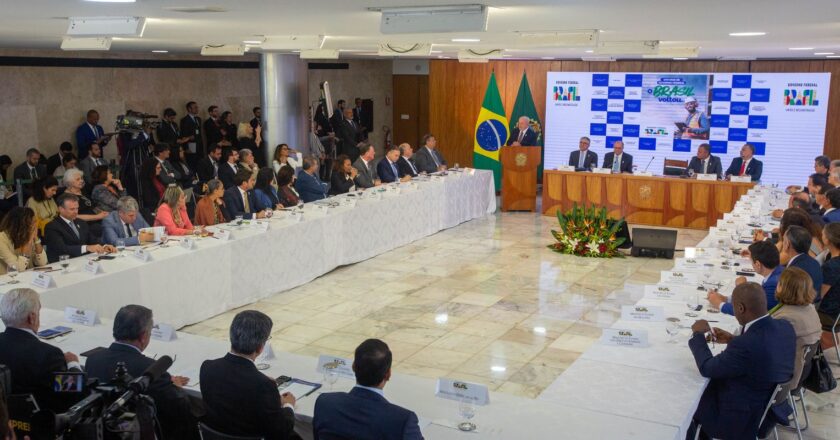 Novo plano de desenvolvimento terá seis eixos, anuncia Lula