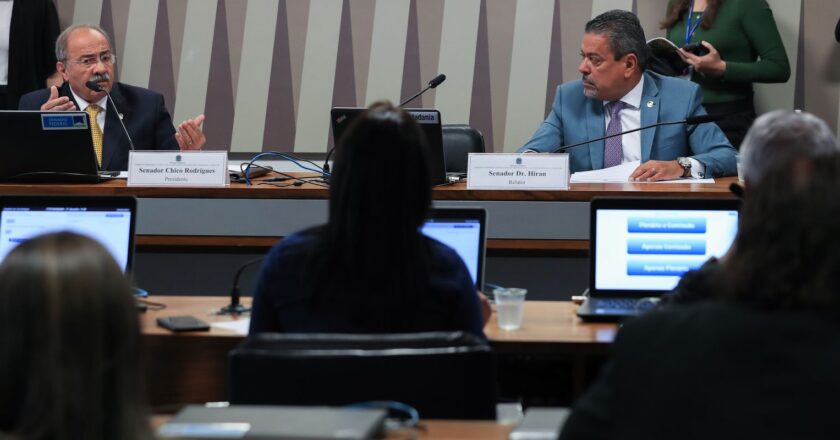 Comissão temporária dos Yanomami adia votação de plano de trabalho