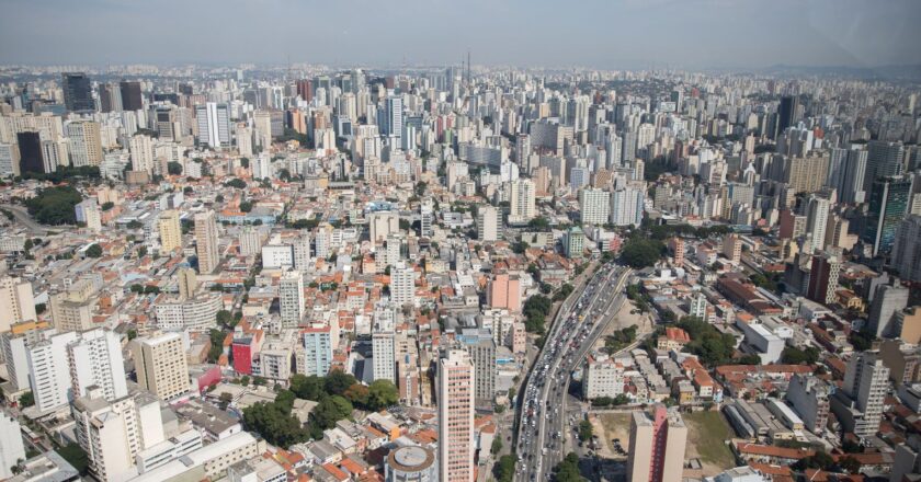 População do Brasil passa de 203 milhões, mostra Censo 2022