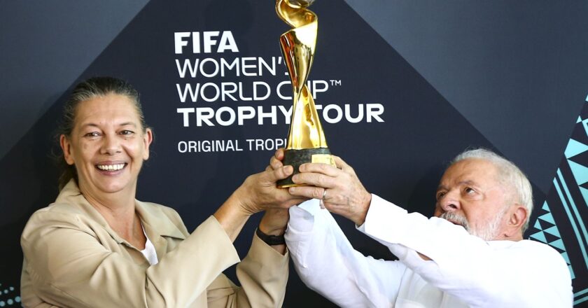 Fútbol femenino: Lula apoya a Brasil para sede del mundial de 2027