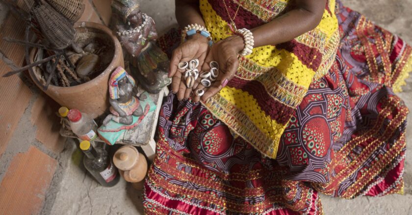 Deputados criticam criminalização do candomblé em debate na Câmara