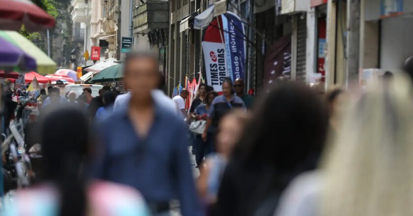 Brasil registra 69 mortes e 22,6 mil casos de covid-19 em 24 horas