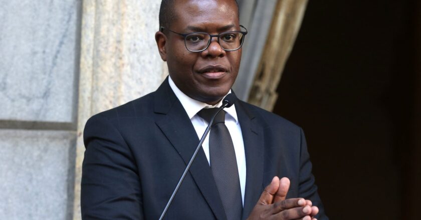 Ministro de DDHH: “Hay que contar la oscura historia de la dictadura”