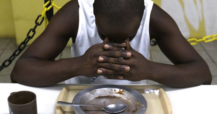 Com aumento da fome, sociedade se mobiliza para atender vulneráveis