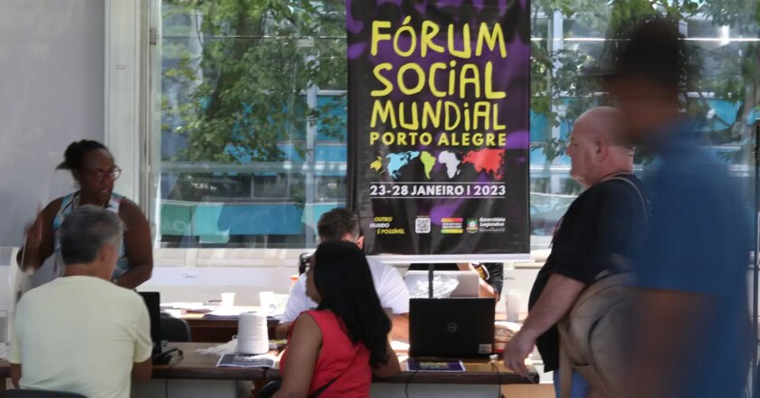 El Foro Social Mundial discute el Brasil por construir