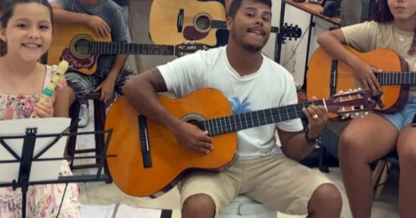Cooperativa abre 160 vagas para aula de música gratuita em comunidades