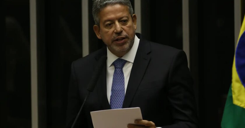 Arthur Lira é reeleito para presidência da Câmara dos Deputados